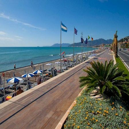 Very Cosy House With Fabulous Sea View! Pietra Ligure Exteriör bild