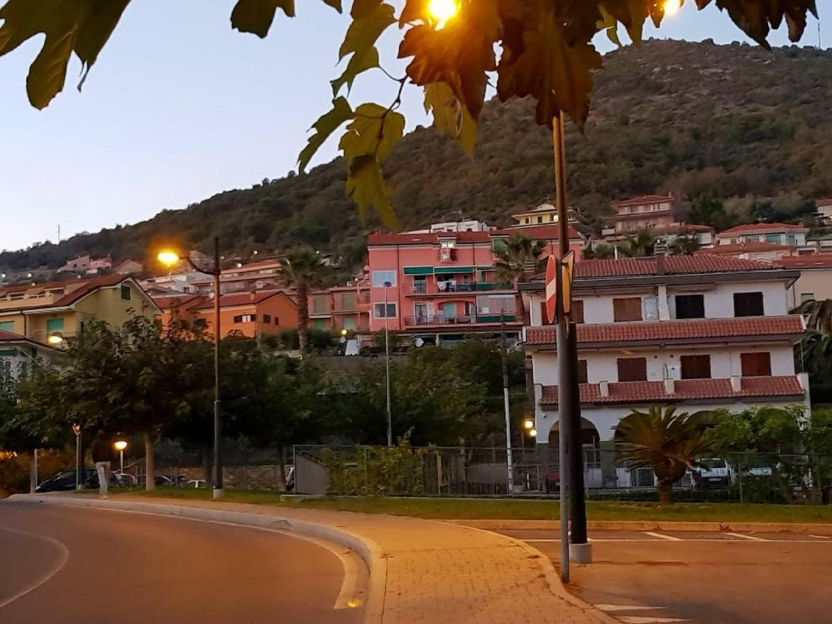 Very Cosy House With Fabulous Sea View! Pietra Ligure Exteriör bild