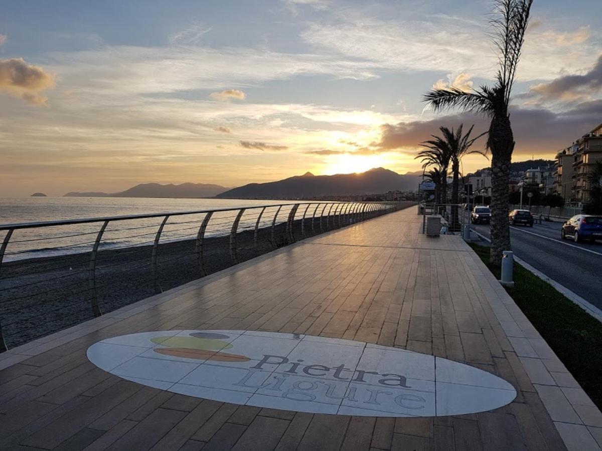 Very Cosy House With Fabulous Sea View! Pietra Ligure Rum bild